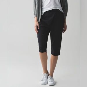 LULULEMON Retreat Yogi Crop Wrap Front Harem Jogger RARE Pant Athleisure Black 6